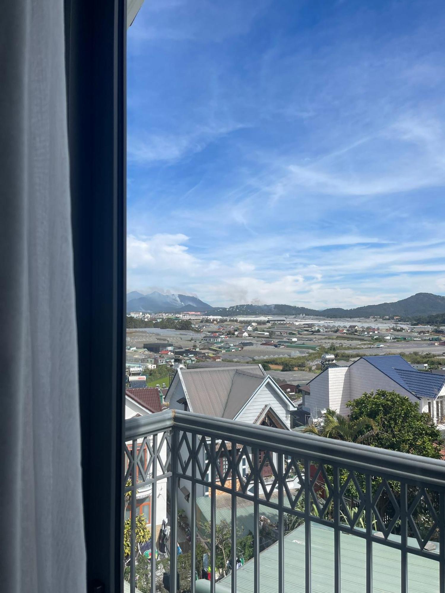 Monaco Hotel Khu Chi Lăng Kültér fotó